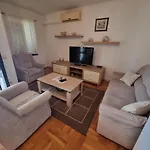 Mit Terrasse Und Meerblick By Interhome 아파트 *