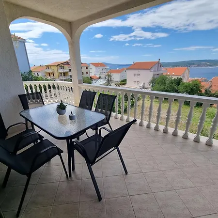 Mit Terrasse Und Meerblick By Interhome *