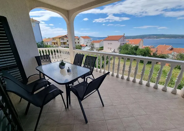 Mit Terrasse Und Meerblick By Interhome *
